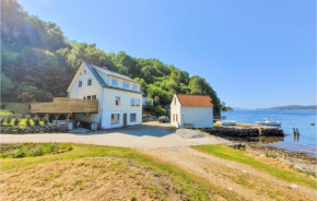 Nice Home In Fitjar With House Sea View
